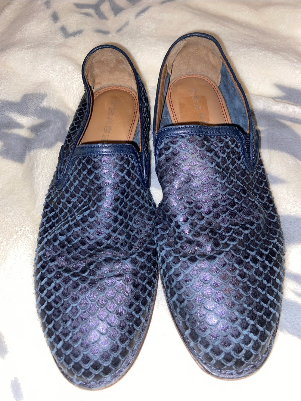 TRASK NAVY BLUE LOAFERS Genuine Leather Scales “ Snake” Print - Picture 2 of 8